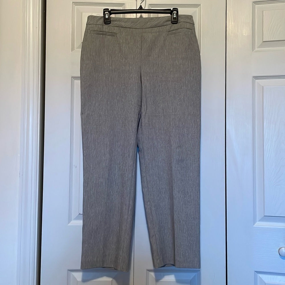 Women’s Sag Habor Stretch Sz 14P career pants. Light gray. Front& back pockets